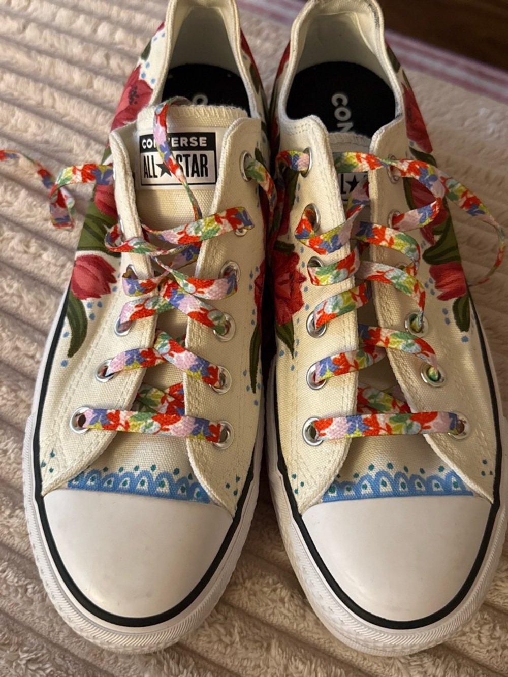 Converse Women's Floral Low Top Sneakers - White with Multicolor Floral Print - Picture 5 of 6